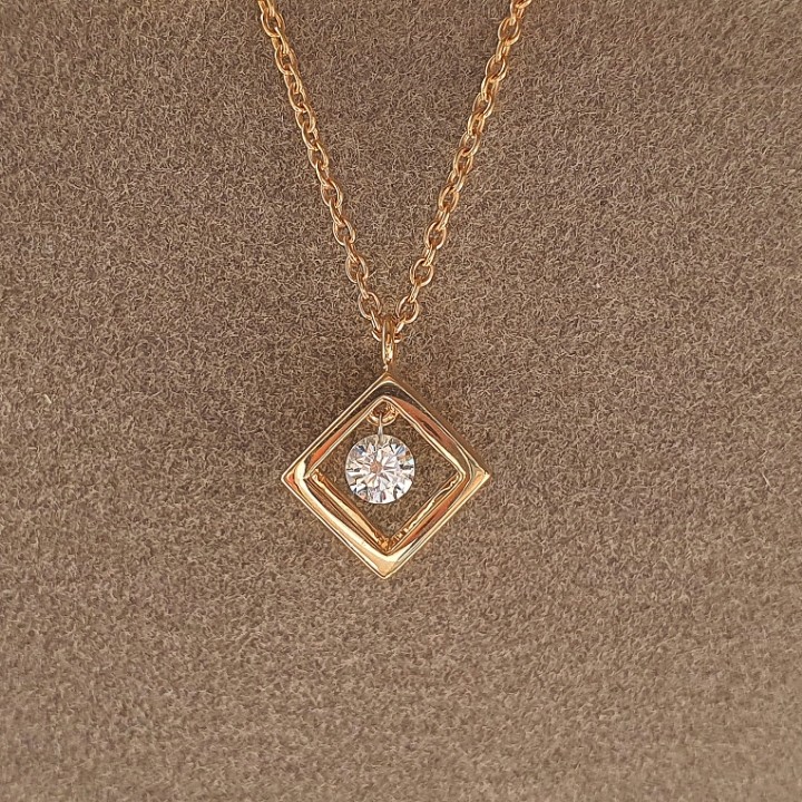https://ekszeraukcio-product.s3.eu-central-1.amazonaws.com/09731dfc-3800-4491-a3ac-55bdd2ad3dbf