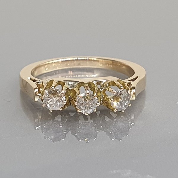 https://ekszeraukcio-product.s3.eu-central-1.amazonaws.com/09b16f42-8b8e-4035-aa6e-2b3176969e05_thumbnail