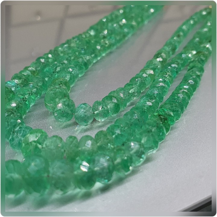 https://ekszeraukcio-product.s3.eu-central-1.amazonaws.com/10a2a551-3d10-456b-8a44-edd34df35fa2