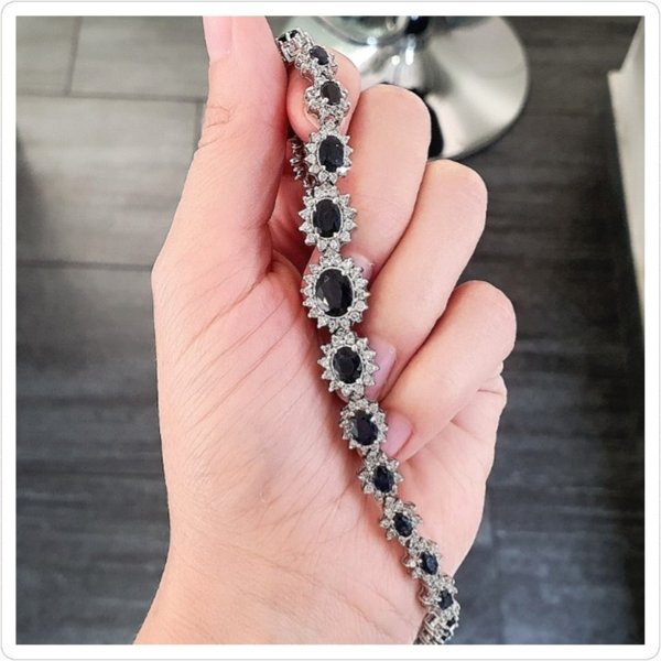 https://ekszeraukcio-product.s3.eu-central-1.amazonaws.com/1a61a283-6757-43cf-9c77-27d3c5698254_thumbnail