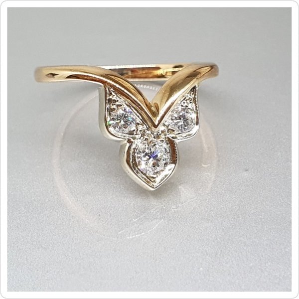 https://ekszeraukcio-product.s3.eu-central-1.amazonaws.com/1ef948e4-3f69-4372-ab8c-8f2408f5e9ac_thumbnail