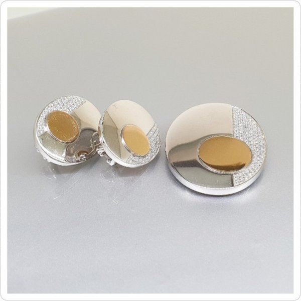 https://ekszeraukcio-product.s3.eu-central-1.amazonaws.com/2095b8ef-e155-452f-b490-52d5c81e5cd2_thumbnail