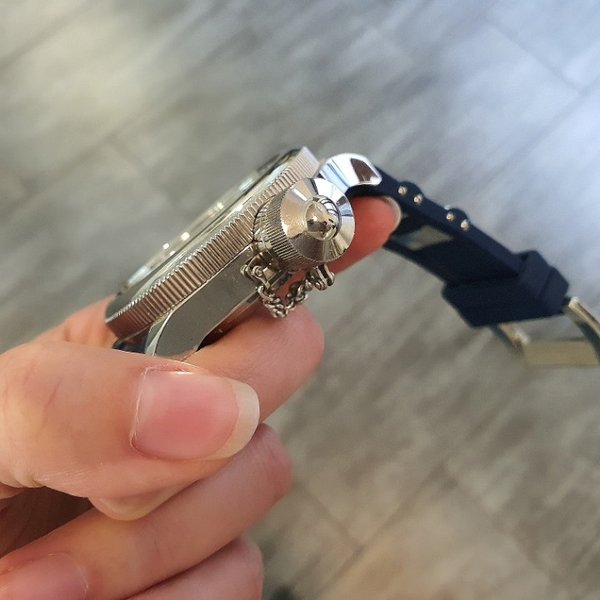 https://ekszeraukcio-product.s3.eu-central-1.amazonaws.com/30991889-14dd-47dd-8bdd-88110cd6d4f6_thumbnail