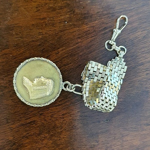 https://ekszeraukcio-product.s3.eu-central-1.amazonaws.com/3290fc7c-e684-4179-8329-c8c039ddf43a_thumbnail