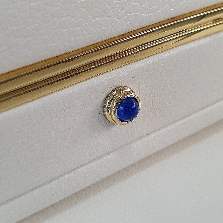 https://ekszeraukcio-product.s3.eu-central-1.amazonaws.com/35aeebf5-288e-4450-88ee-a7227d8689d4