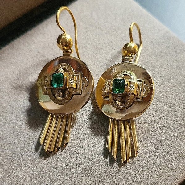 https://ekszeraukcio-product.s3.eu-central-1.amazonaws.com/39d22f9b-13eb-4c8c-951f-5935f449cd5a_thumbnail