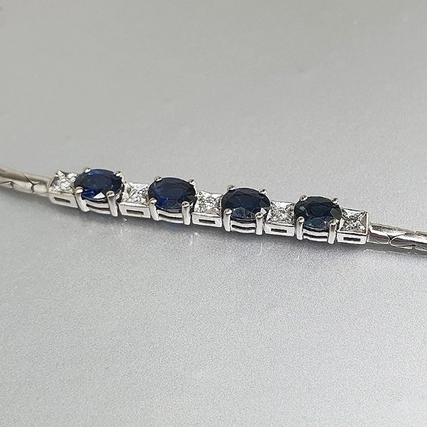 https://ekszeraukcio-product.s3.eu-central-1.amazonaws.com/407e3355-2e50-4f81-91e6-bb6f910900f6_thumbnail