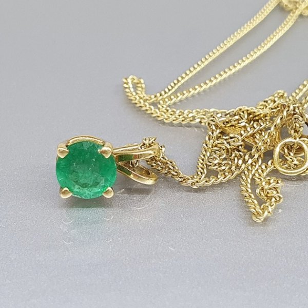 https://ekszeraukcio-product.s3.eu-central-1.amazonaws.com/448bd60b-c633-4fa7-ab76-ef43bce49c24_thumbnail