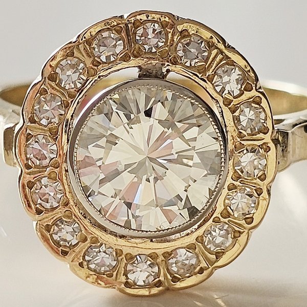 https://ekszeraukcio-product.s3.eu-central-1.amazonaws.com/465efac5-f42c-4a4e-995e-6d885b1eb61d_thumbnail