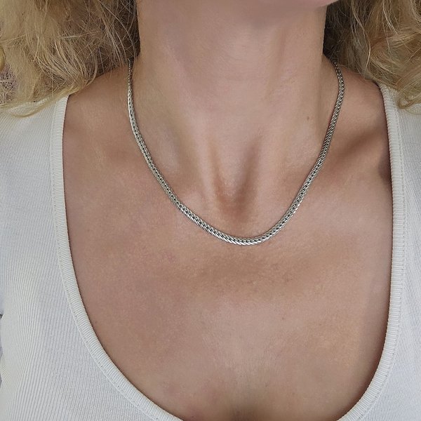 https://ekszeraukcio-product.s3.eu-central-1.amazonaws.com/487d2b48-58e9-4009-b687-b7206d3b6e96_thumbnail