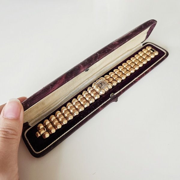 https://ekszeraukcio-product.s3.eu-central-1.amazonaws.com/4c58431e-24b5-4bee-94cd-8a545fc498fd_thumbnail