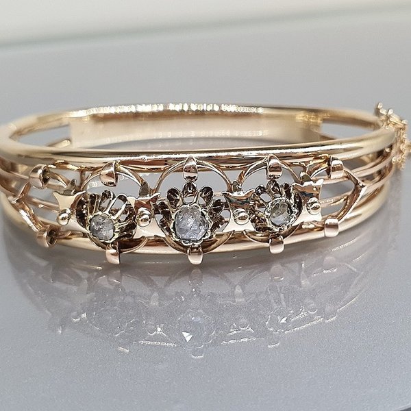 https://ekszeraukcio-product.s3.eu-central-1.amazonaws.com/4f71170c-6de8-47e7-9310-e4bb7503d6f1_thumbnail