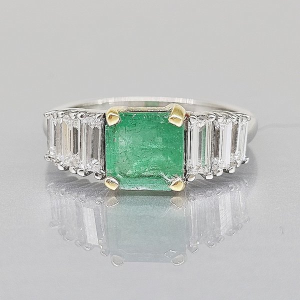 https://ekszeraukcio-product.s3.eu-central-1.amazonaws.com/5248efda-a40a-4e62-93c7-1762d8466422_thumbnail