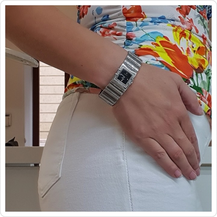 https://ekszeraukcio-product.s3.eu-central-1.amazonaws.com/54fae219-52da-4695-ae64-d84bd36cfbd3