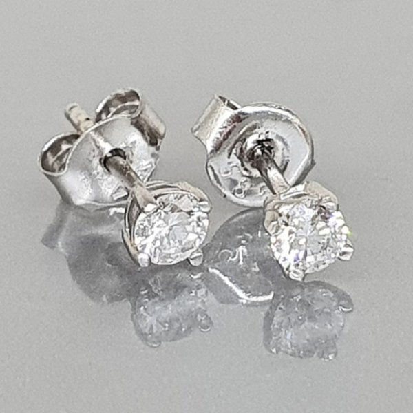 https://ekszeraukcio-product.s3.eu-central-1.amazonaws.com/554d99d3-4055-4038-b166-672924fd069b_thumbnail