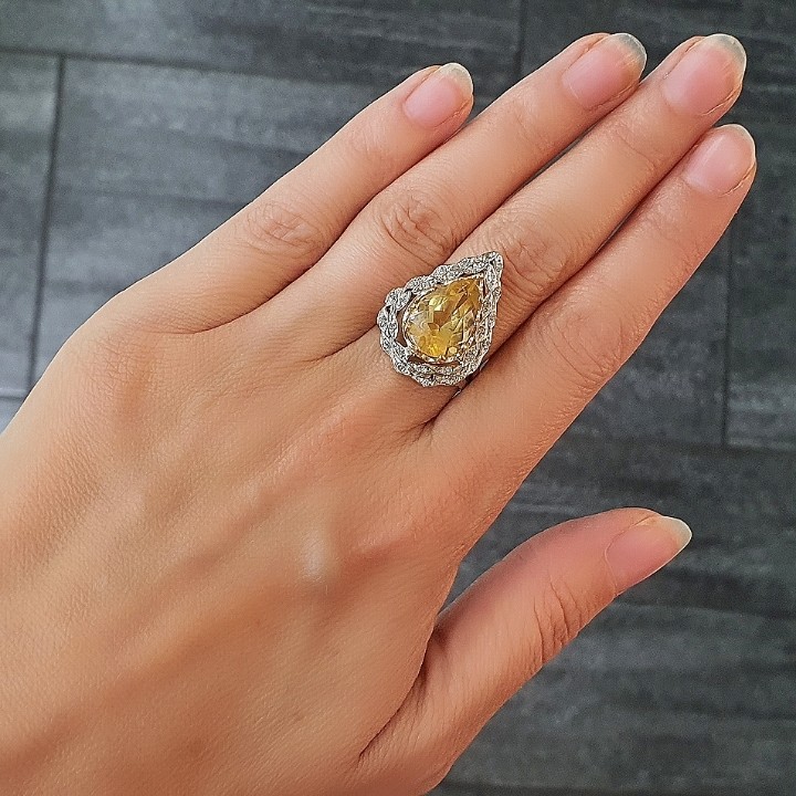 https://ekszeraukcio-product.s3.eu-central-1.amazonaws.com/596b5769-3a26-485d-90aa-a8d2617d3bda