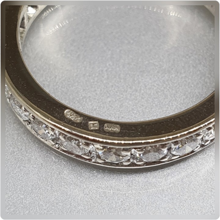 https://ekszeraukcio-product.s3.eu-central-1.amazonaws.com/5cf11f8c-1ee8-4bb3-af36-82e559f1516a