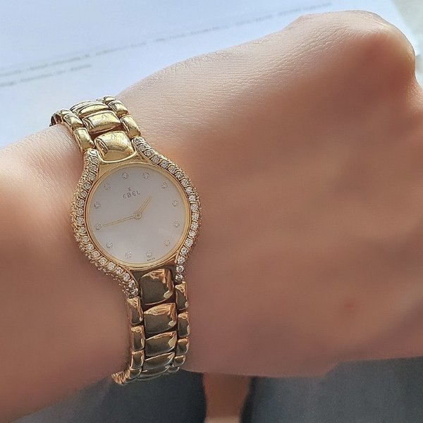 https://ekszeraukcio-product.s3.eu-central-1.amazonaws.com/5e2a9287-7a5b-47f0-a35a-29b7a03138f2_thumbnail