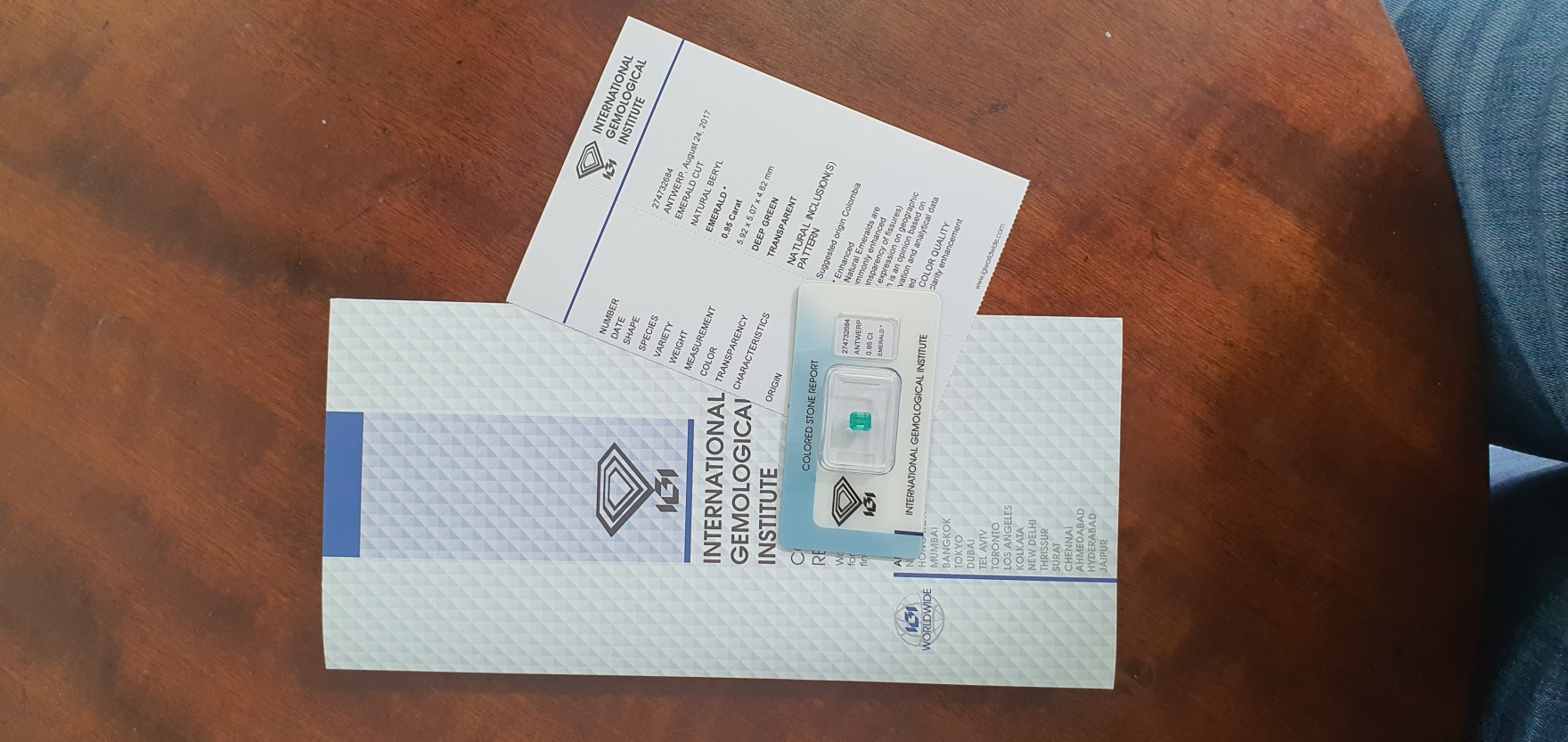 https://ekszeraukcio-product.s3.eu-central-1.amazonaws.com/60762e44-7fa5-4b64-bee4-638b8ebb87fe