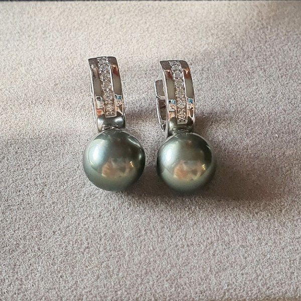 https://ekszeraukcio-product.s3.eu-central-1.amazonaws.com/63cbd5fb-5d7d-49b7-b0a1-7d776447c634_thumbnail