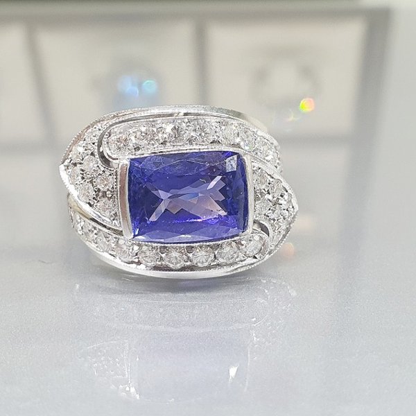 https://ekszeraukcio-product.s3.eu-central-1.amazonaws.com/683e7991-392c-4564-b141-de00d48a9240_thumbnail
