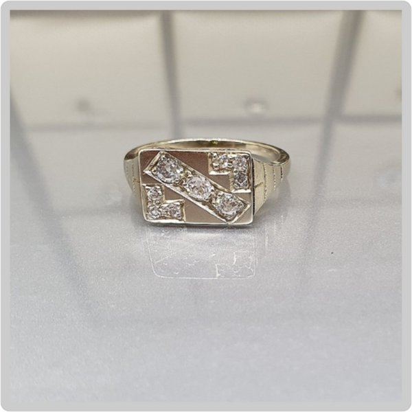 https://ekszeraukcio-product.s3.eu-central-1.amazonaws.com/69816c06-115a-4bca-8ec7-5b9870dd0cb2_thumbnail
