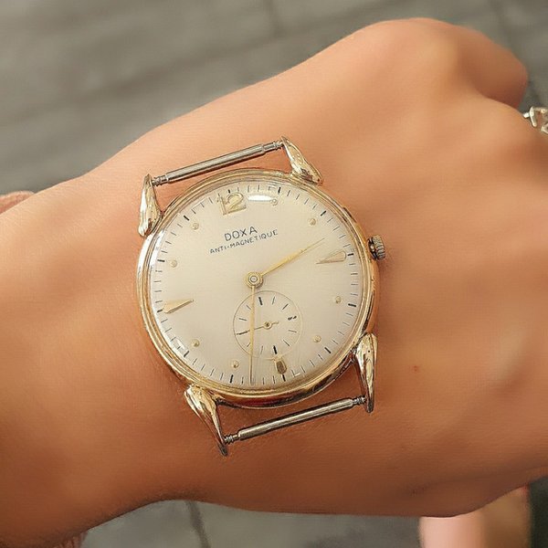 https://ekszeraukcio-product.s3.eu-central-1.amazonaws.com/69b6cf3a-1a01-4161-b3fe-ca669567b106_thumbnail