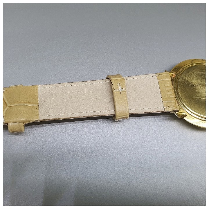 https://ekszeraukcio-product.s3.eu-central-1.amazonaws.com/6befb7fc-78a7-415a-bc25-16a746715a7b