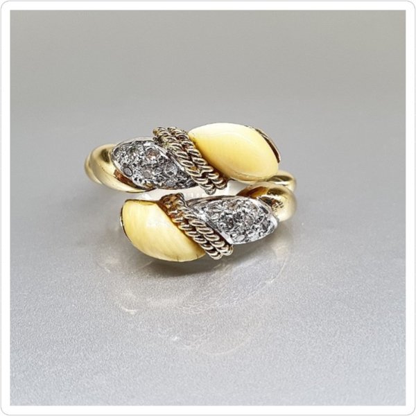 https://ekszeraukcio-product.s3.eu-central-1.amazonaws.com/6da63a77-c88b-4eb9-8ba1-024c18c78018_thumbnail