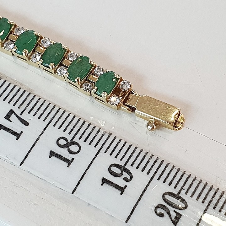 https://ekszeraukcio-product.s3.eu-central-1.amazonaws.com/736cf3db-d7cf-4b24-a00e-1b521c935b37