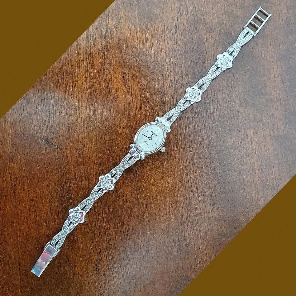 https://ekszeraukcio-product.s3.eu-central-1.amazonaws.com/738479d3-b788-43ce-be69-38a3536fbb13