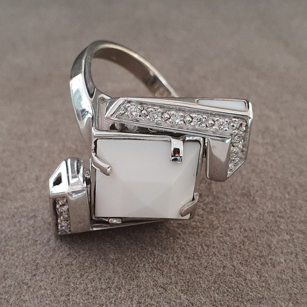 https://ekszeraukcio-product.s3.eu-central-1.amazonaws.com/76104979-0203-4cc8-887f-03b2fbe6c852_thumbnail