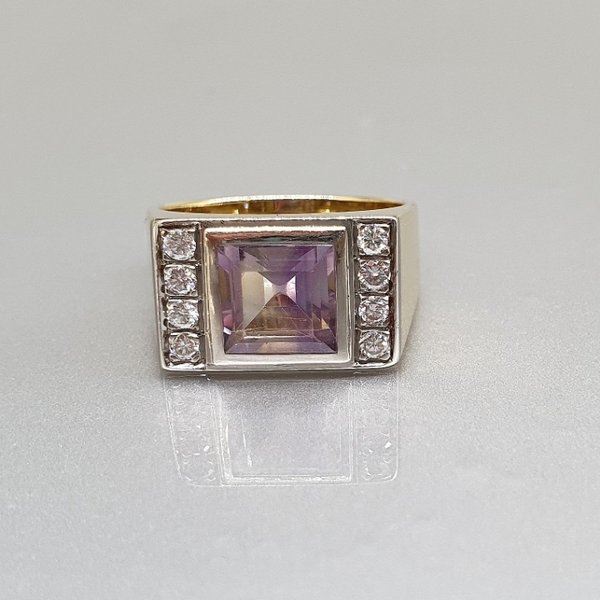 https://ekszeraukcio-product.s3.eu-central-1.amazonaws.com/85f20d0a-8e46-4457-971b-d235ae46b1c0_thumbnail