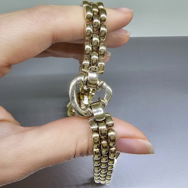 https://ekszeraukcio-product.s3.eu-central-1.amazonaws.com/8843683a-627d-43f4-82a3-8f6579a703ca_thumbnail