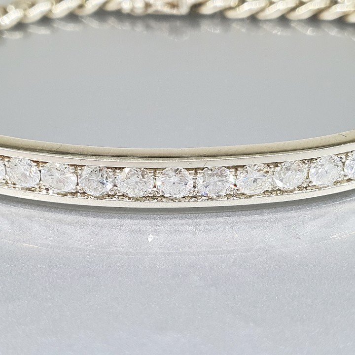 https://ekszeraukcio-product.s3.eu-central-1.amazonaws.com/887ac688-41cb-443b-b253-e745c1be4831