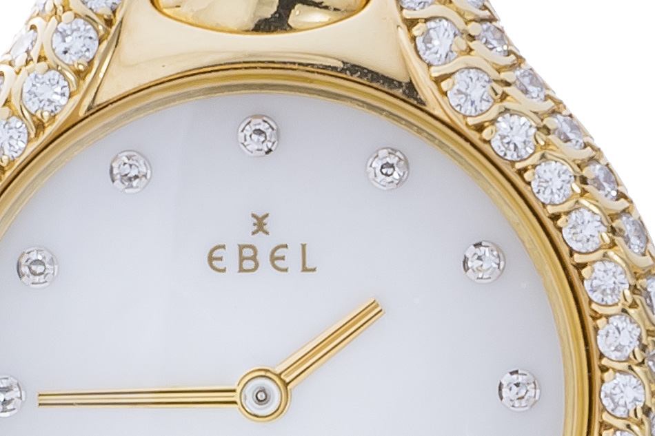 https://ekszeraukcio-product.s3.eu-central-1.amazonaws.com/8be4556c-8aed-46af-a24d-6a204567784b