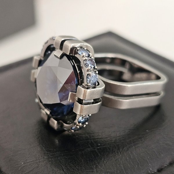 https://ekszeraukcio-product.s3.eu-central-1.amazonaws.com/8f34a982-0a8d-4825-9184-5e91ba981736_thumbnail