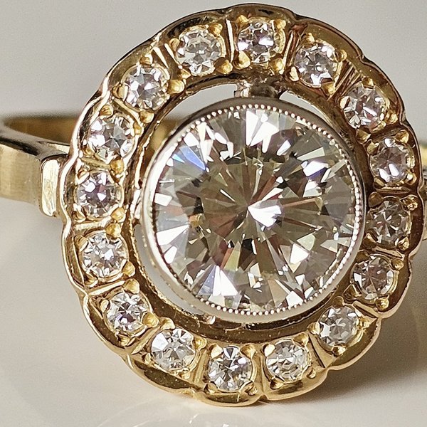 https://ekszeraukcio-product.s3.eu-central-1.amazonaws.com/90eb9103-c378-4fb9-9ab2-95573686ef8d_thumbnail