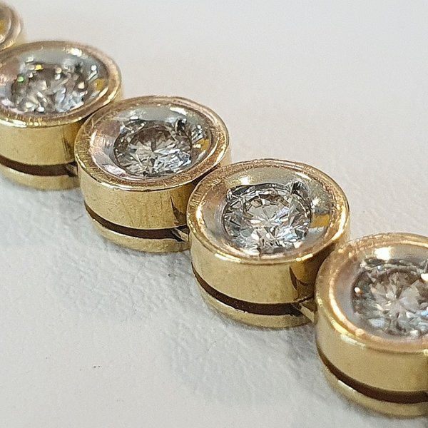 https://ekszeraukcio-product.s3.eu-central-1.amazonaws.com/91882512-c430-4a9e-8d70-4ee26059c670_thumbnail