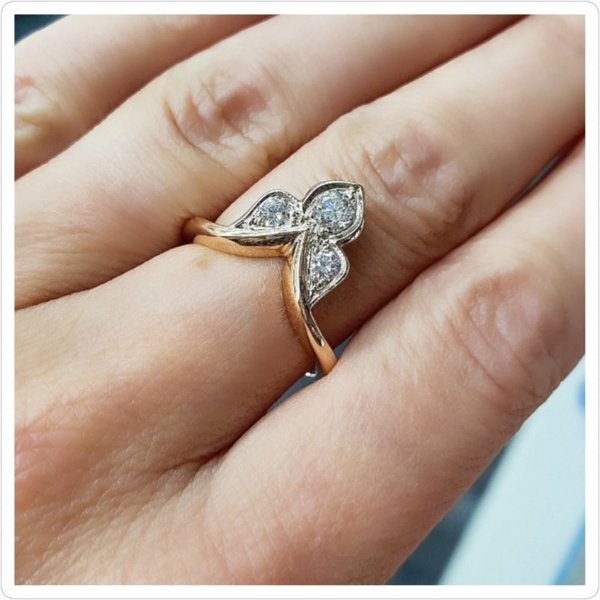 https://ekszeraukcio-product.s3.eu-central-1.amazonaws.com/94b79c75-2e9c-4689-807d-36118c34488b_thumbnail