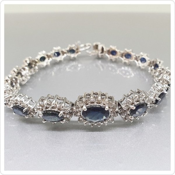 https://ekszeraukcio-product.s3.eu-central-1.amazonaws.com/968264b3-e8d1-48c1-b07a-933c0d2864a3_thumbnail