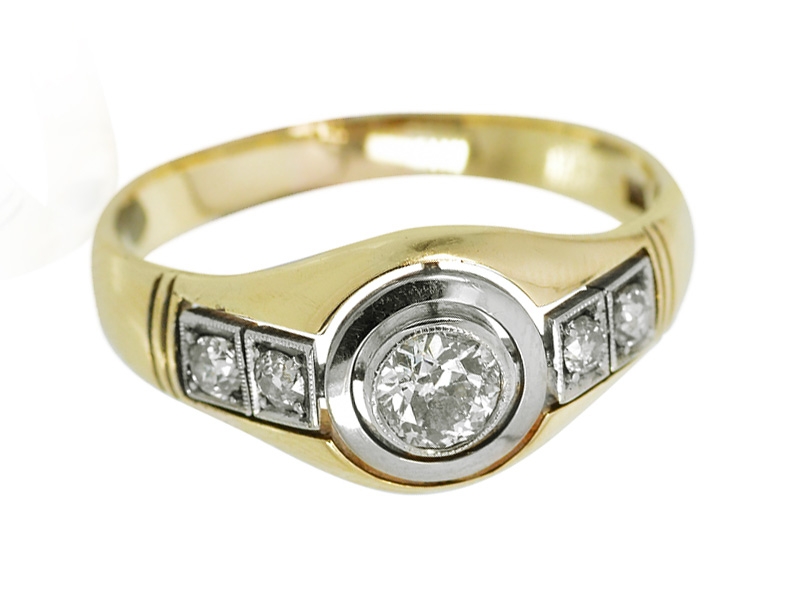 https://ekszeraukcio-product.s3.eu-central-1.amazonaws.com/9d4a3f2c-5ef6-45fd-ac77-b598bb1dd61b