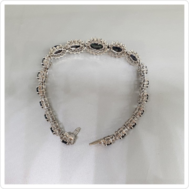 https://ekszeraukcio-product.s3.eu-central-1.amazonaws.com/9dd83dfa-187e-4e5f-942f-40f0999e1a86