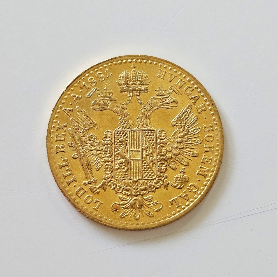 https://ekszeraukcio-product.s3.eu-central-1.amazonaws.com/9e2eb3fd-a081-4579-97d3-afffaee9a624