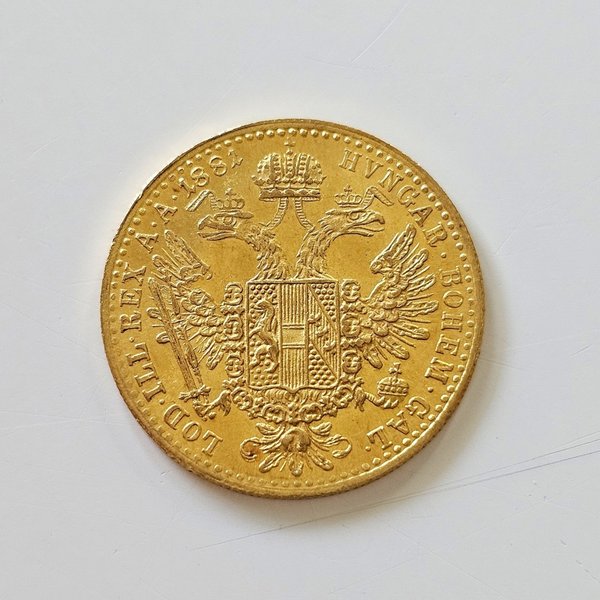 https://ekszeraukcio-product.s3.eu-central-1.amazonaws.com/9e2eb3fd-a081-4579-97d3-afffaee9a624_thumbnail