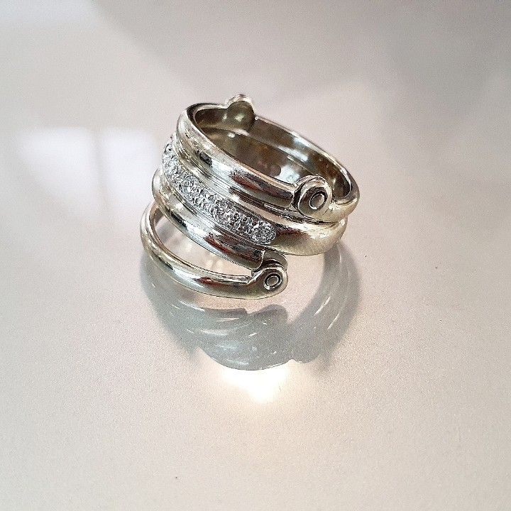 https://ekszeraukcio-product.s3.eu-central-1.amazonaws.com/9f006e31-421e-4195-ab83-c367ab92122f