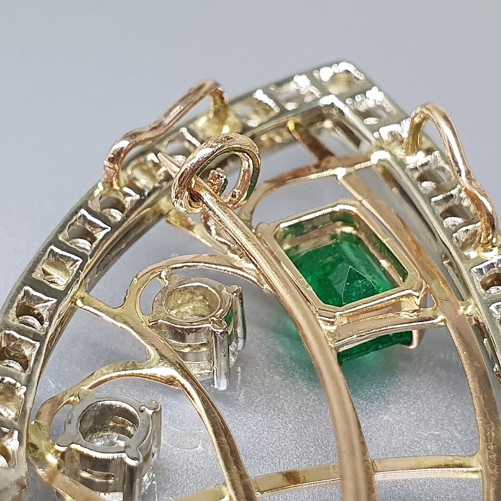 https://ekszeraukcio-product.s3.eu-central-1.amazonaws.com/a49c0b27-ae1b-4f43-b9f0-9a7492e27657