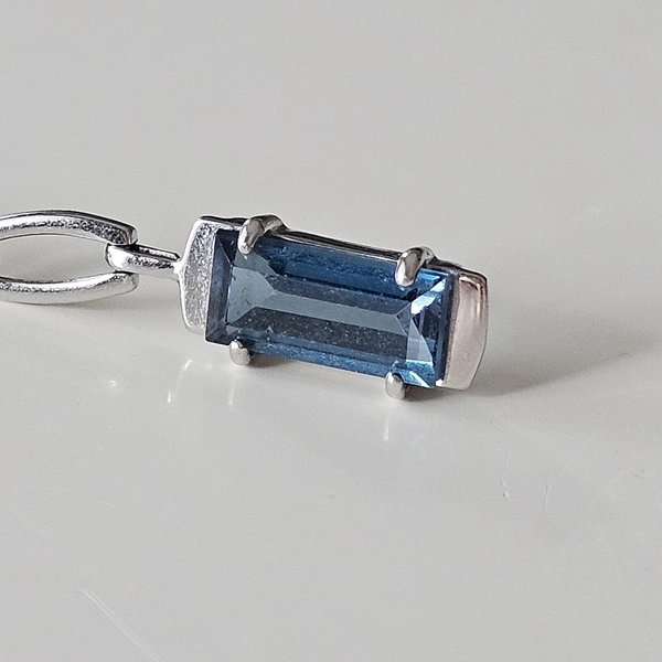https://ekszeraukcio-product.s3.eu-central-1.amazonaws.com/a4d4ef67-4a41-4efe-8b81-4f03ef25ab15_thumbnail