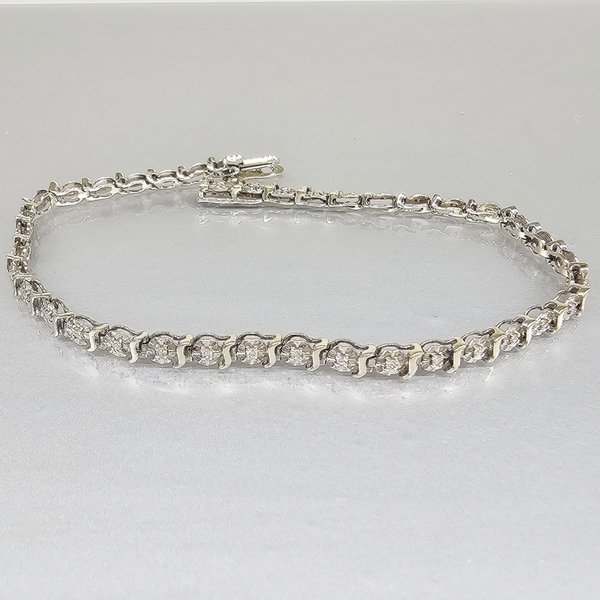 https://ekszeraukcio-product.s3.eu-central-1.amazonaws.com/ab8cbe48-b9f2-4c49-a4fe-d3499c11a3e6_thumbnail