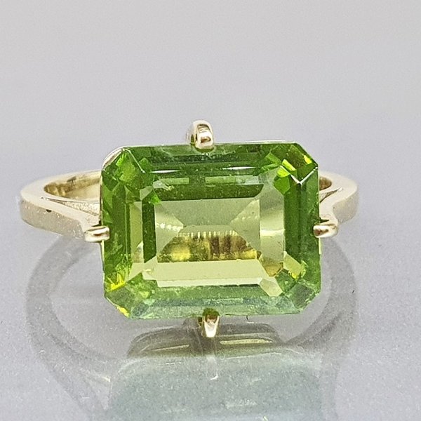 https://ekszeraukcio-product.s3.eu-central-1.amazonaws.com/b1115e11-6d05-47cf-ba33-0ec9ada2b49e_thumbnail